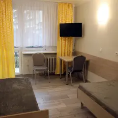 Twój pokój w sanatorium NFZ: Kto decyduje i czy masz wpływ?