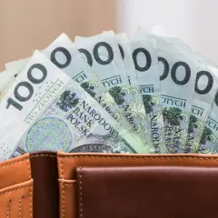 Świadczenie pielęgnacyjne 2026: 3219 zł. Stare czy nowe zasady?