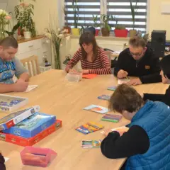 Jak skutecznie rozmawiać z osobą z niepełnosprawnością intelektualną?