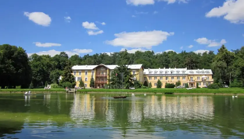 Krynica-Zdrój NFZ: Sanatorium krok po kroku od skierowania do wyjazdu