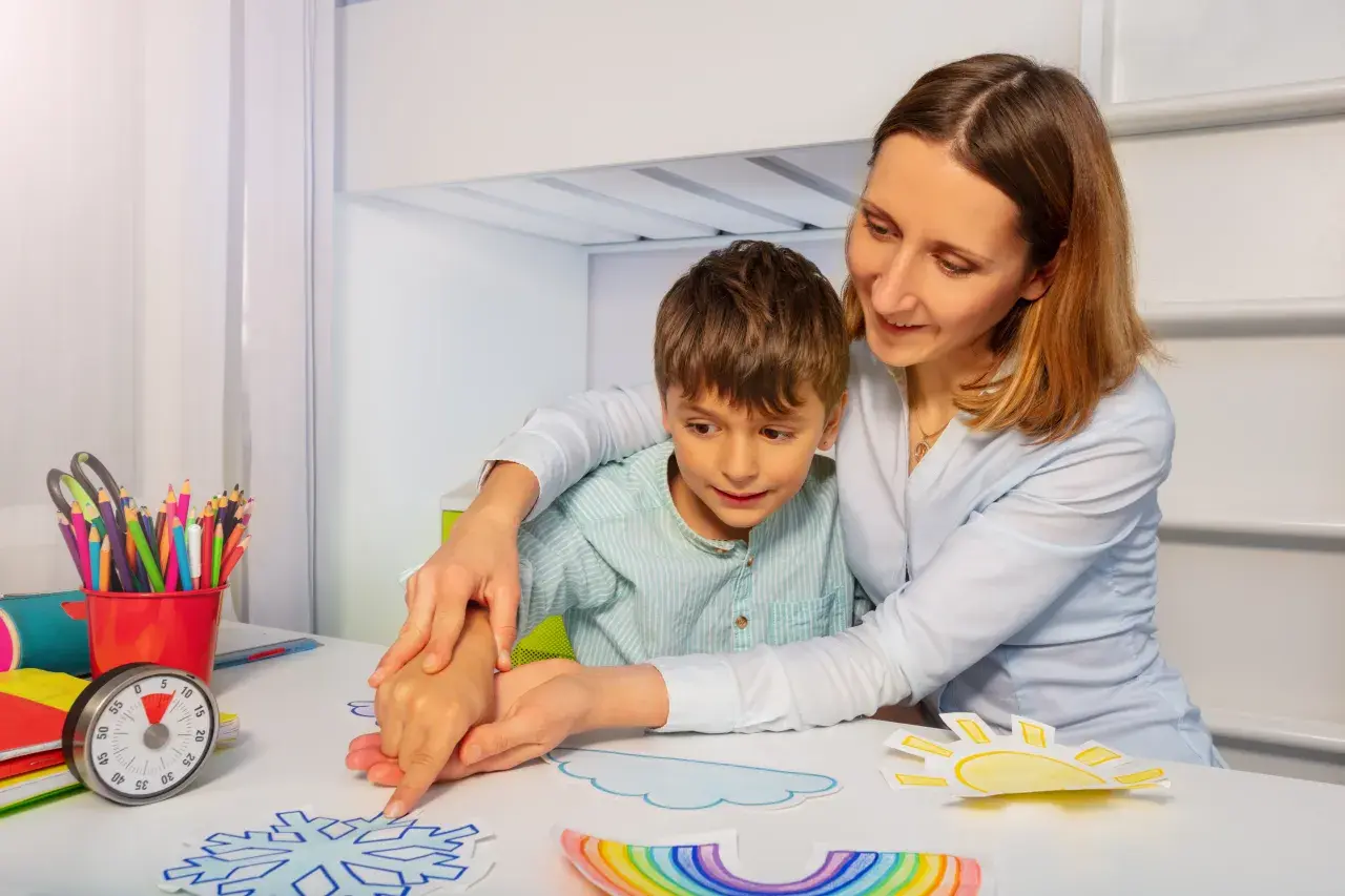 Opiekun osoby niepełnosprawnej: 3386 zł + praca? Zarobki 2026