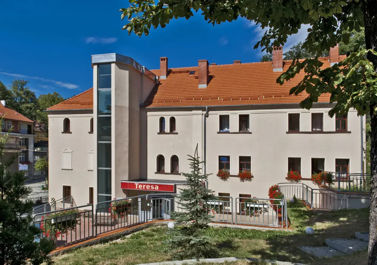 Sanatorium Dom Zdrojowy Teresa Jedlina-Zdr&oacute;j