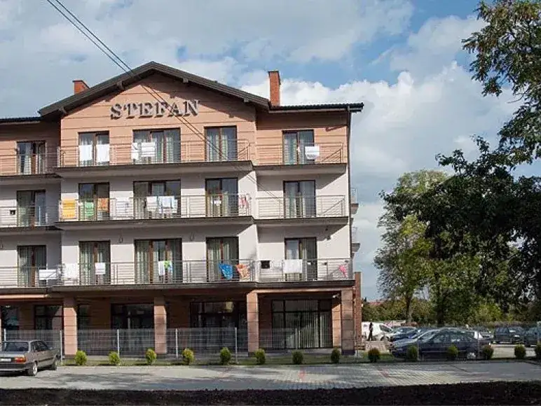 Sanatorium Stefan Busko-Zdr&oacute;j budynek wejście