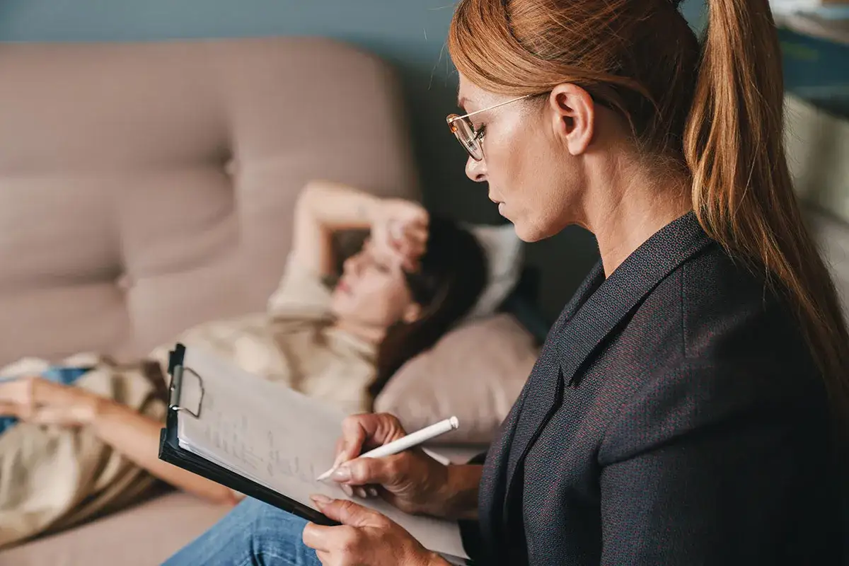 psycholog, psychoterapeuta, psychiatra, wsparcie psychiczne